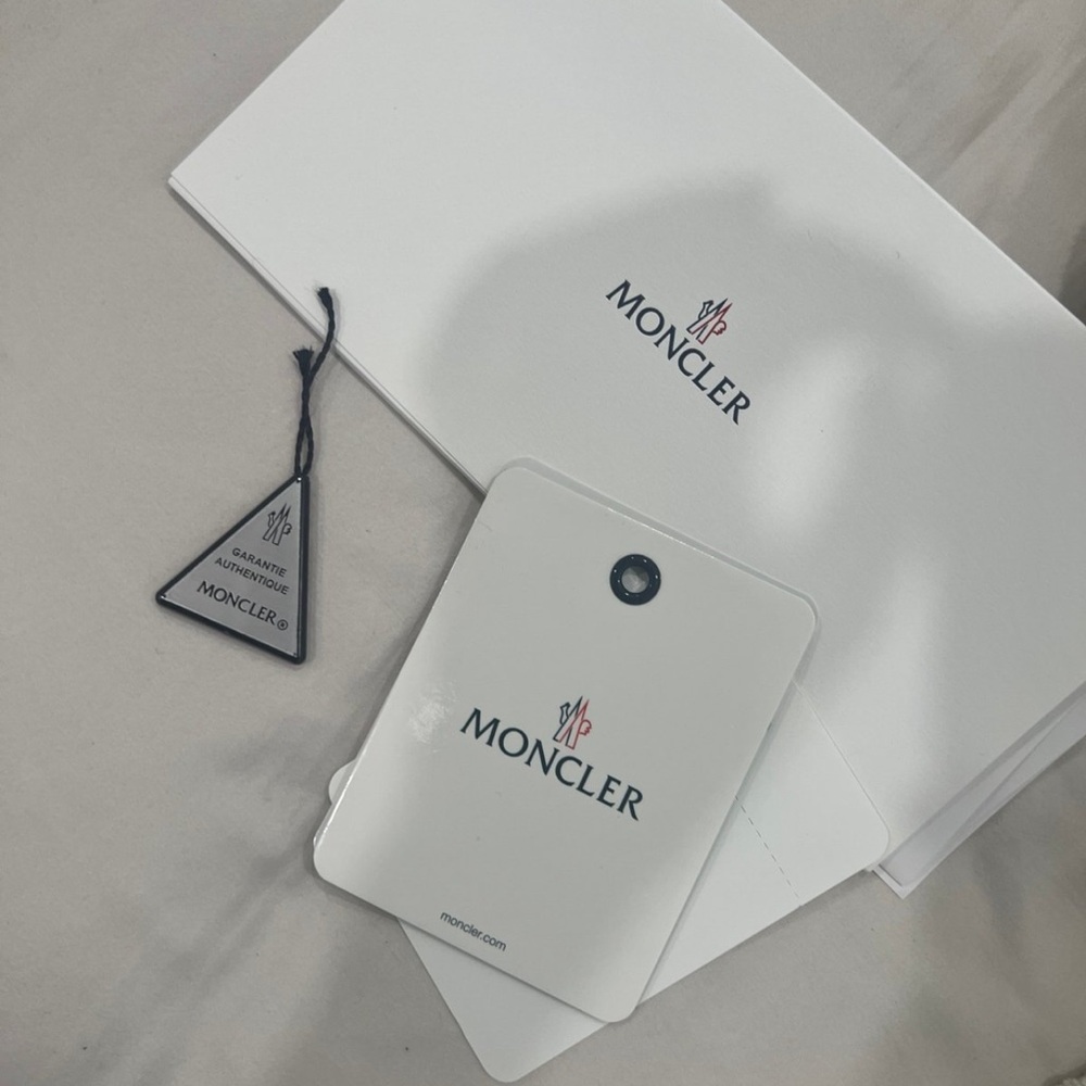 authentic moncler - Picture 6 of 6